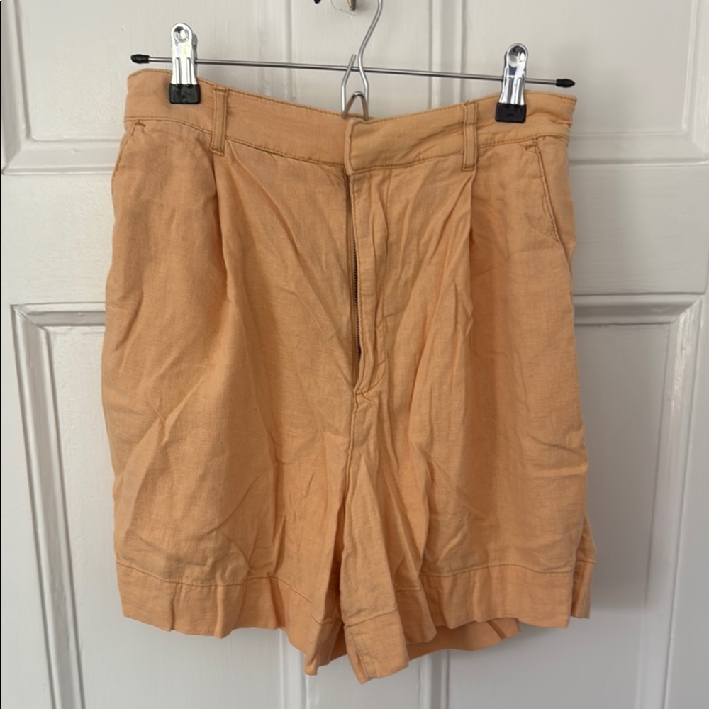 Abercrombie & Fitch High Waist Shorts - Peach